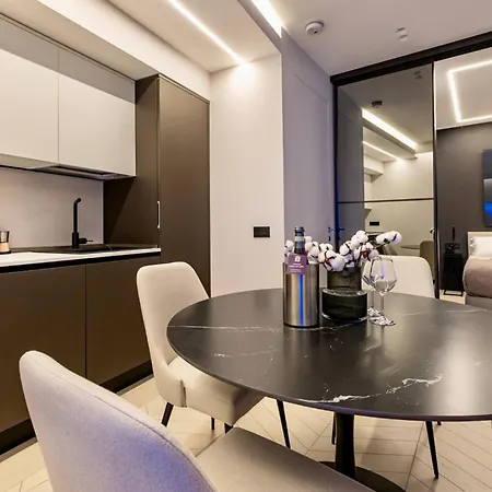 Tigellio - Luxury Renovated 1br Suite#3 - Historic Centre *